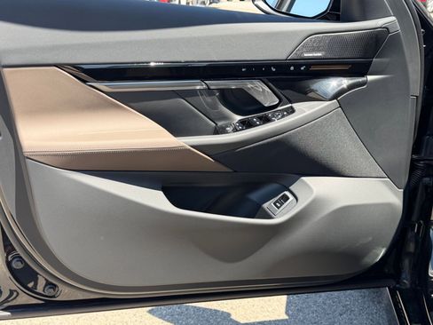 New 2026 BMW 530i RWD image 18