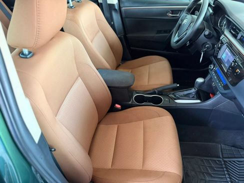 Used 2016 Toyota Corolla LE FWD image 17