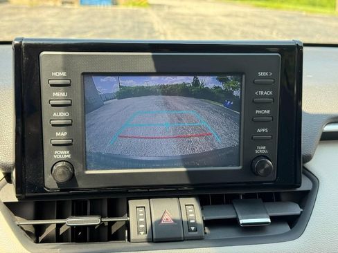 Used 2019 Toyota RAV4 XLE Premium w/ Cold Weather Package AWD/4WD image 29