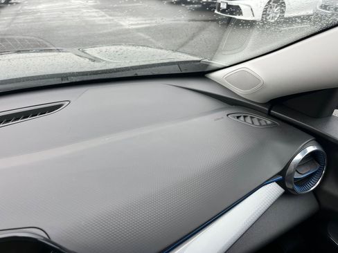 Used 2025 Chevrolet Trax LT w/ LT Convenience Package image 35