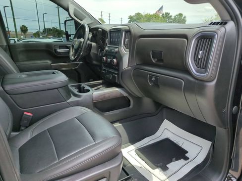 Used 2022 Chevrolet Silverado 2500 LTZ w/ LTZ Plus Package AWD/4WD image 13