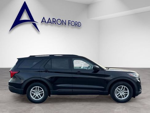 New 2026 Ford Explorer Active w/ Active Comfort Package image 6