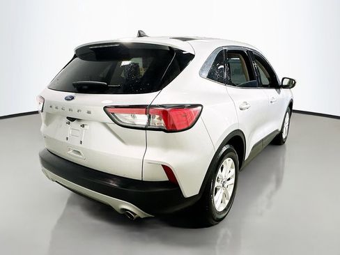 Used 2020 Ford Escape SE image 8