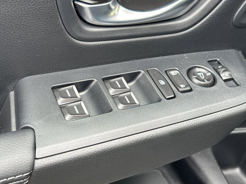 New 2025 Honda Pilot Touring image 11