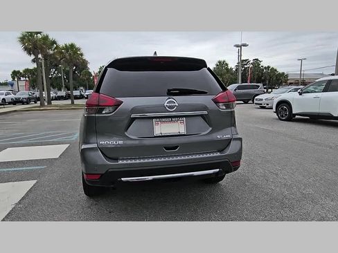 Used 2019 Nissan Rogue SL w/ Premium Package AWD/4WD image 32