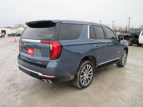 New 2026 GMC Yukon Denali w/ Sun & Power Step Package image 5