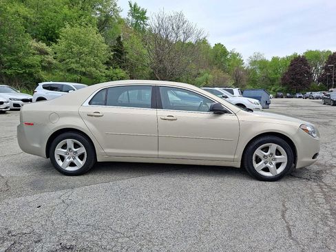 Used 2011 Chevrolet Malibu LS FWD image 7