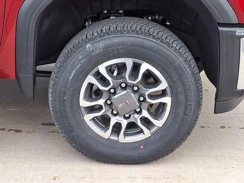 New 2026 GMC Sierra 2500 SLT w/ SLT Premium Package image 8