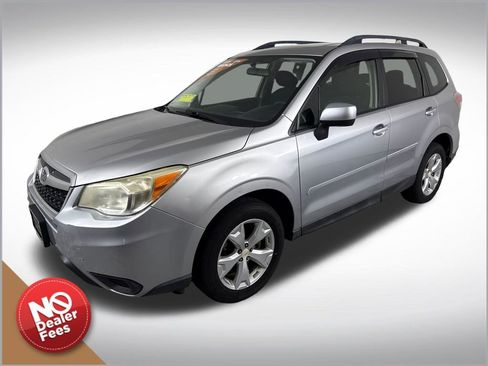 Used 2014 Subaru Forester 2.5i Premium w/ All-Weather Package AWD/4WD image 8