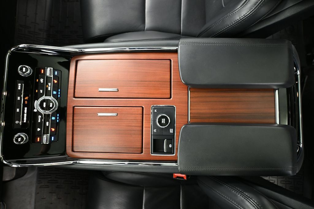 Used 2022 Lincoln Navigator Reserve w/ Equipment Group 201A AWD/4WD image 28