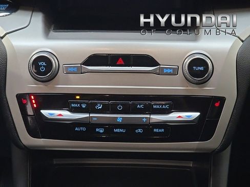 Used 2022 Ford Explorer XLT w/ Class IV Trailer Tow Package image 24