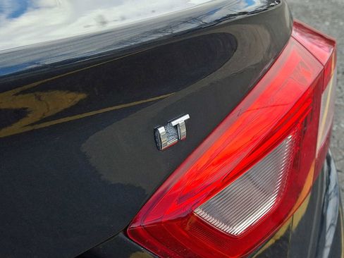 Used 2017 Chevrolet Cruze LT image 30