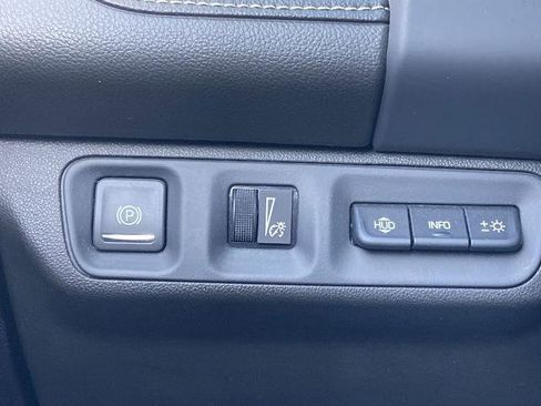 Certified 2023 GMC Acadia SLT w/ Technology Package image 14