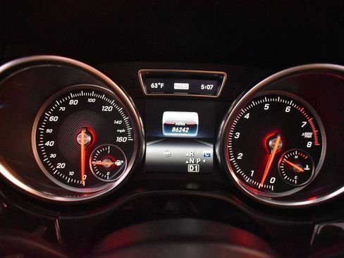 Used 2019 Mercedes-Benz GLS 450 4MATIC w/ Premium 1 Package image 28