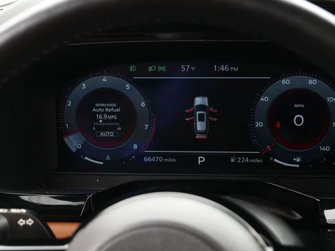 Used 2024 Nissan Pathfinder Platinum w/ Cargo Package image 21