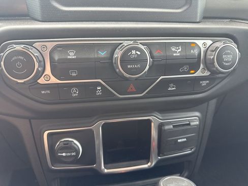 Used 2023 Jeep Wrangler Unlimited Sport AWD/4WD image 23
