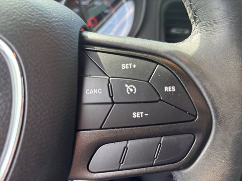 Used 2022 Dodge Charger SXT w/ Plus Group RWD image 30