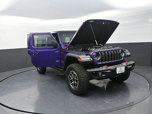 Used 2026 Jeep Wrangler Unlimited Rubicon w/ Safety Group AWD/4WD image 30