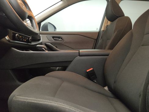 Used 2023 Nissan Rogue S FWD image 17
