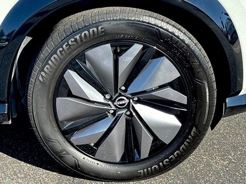 Used 2024 Nissan Ariya AWD image 31