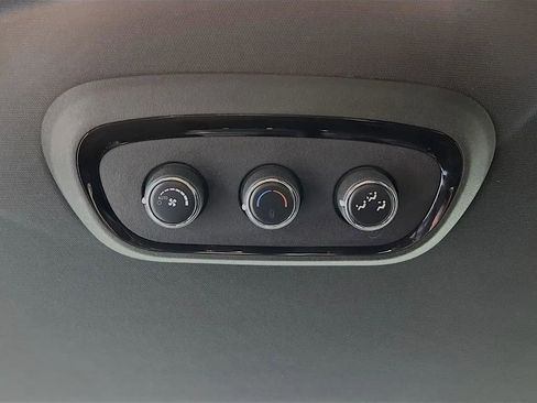 Used 2025 Dodge Durango GT image 27