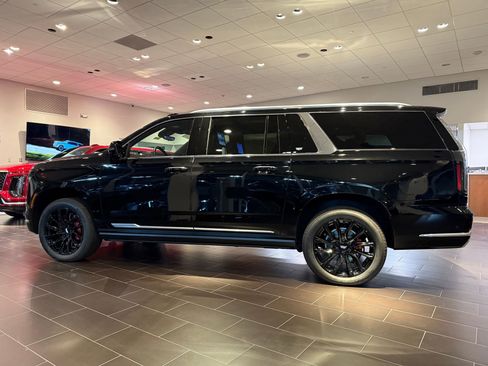 New 2025 Cadillac Escalade ESV Premium Luxury w/ Touring Package image 2