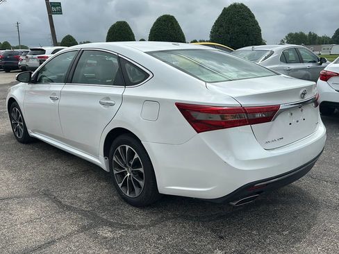 Used 2016 Toyota Avalon XLE image 3
