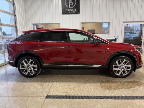 Used 2025 Cadillac Optiq Luxury 1 w/ LPO, Floor Liner Package image 5