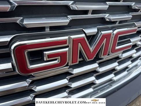 Used 2018 GMC Yukon Denali w/ Denali Ultimate Package image 39