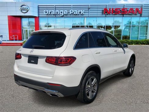 Used 2020 Mercedes-Benz GLC 300 image 2