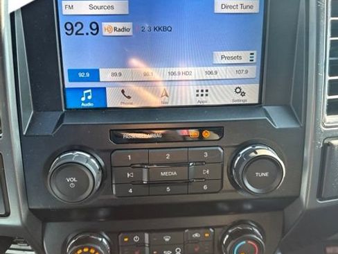 Used 2019 Ford F250 XLT w/ XLT Premium Package AWD/4WD image 11
