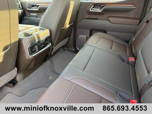 Used 2025 GMC Sierra 1500 Denali AWD/4WD image 18