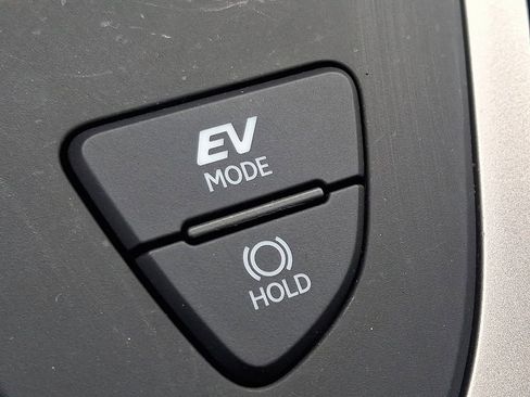 Used 2023 Lexus UX 250h AWD w/ Accessory Package (Z2) image 26