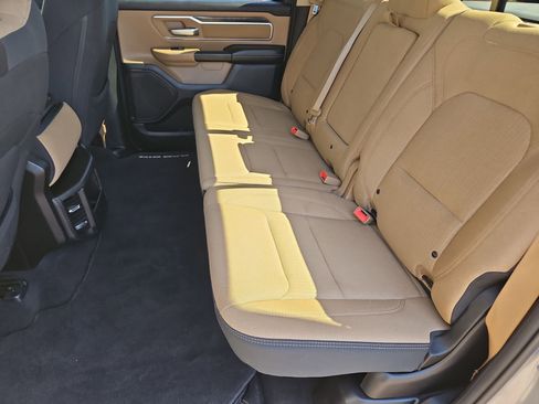 Used 2019 RAM 1500 Big Horn RWD image 23