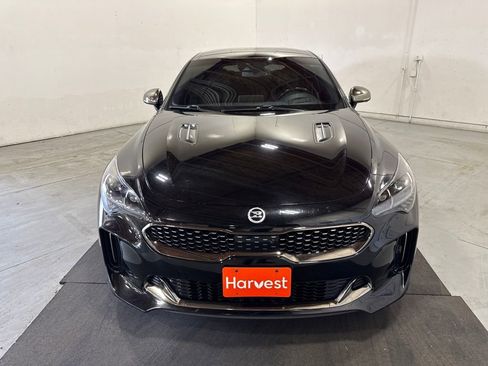 Used 2020 Kia Stinger GT2 image 2
