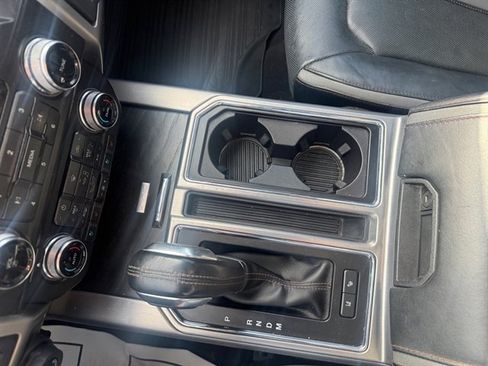 Used 2018 Ford F150 Platinum w/ Technology Package image 27