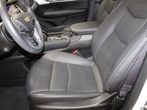 Used 2024 Cadillac XT5 Premium Luxury image 12