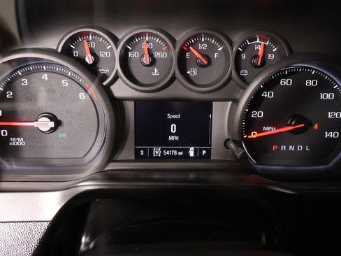 Used 2021 Chevrolet Silverado 1500 Custom Trail Boss AWD/4WD image 4