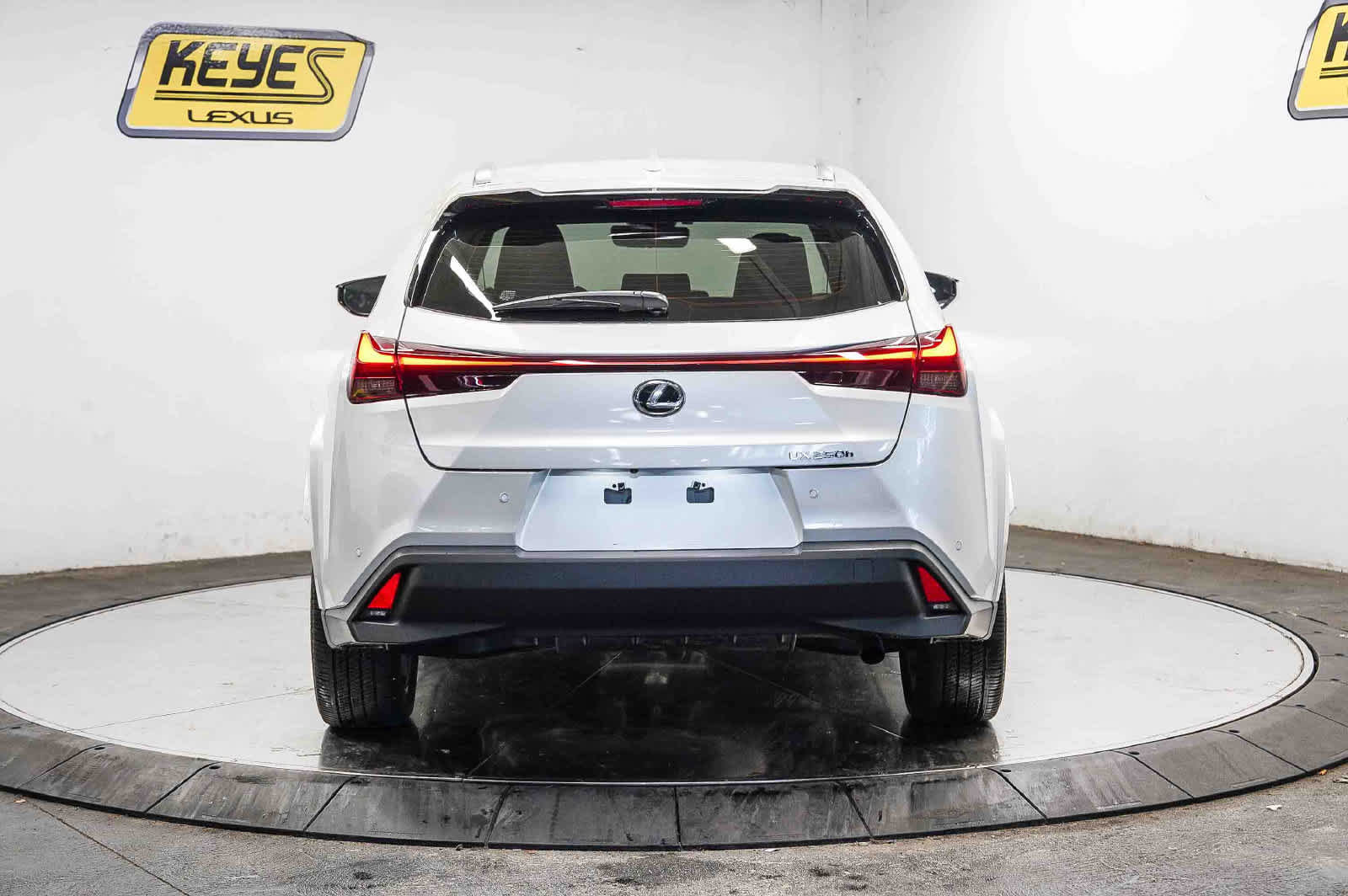 Used 2024 Lexus UX 250h FWD w/ Premium Package image 3