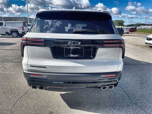 New 2026 Chevrolet Traverse LT w/ Midnight/Sport Edition image 7