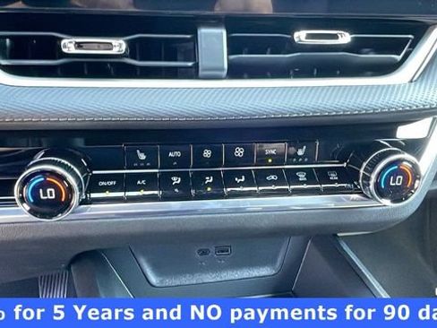New 2026 Chevrolet Equinox LT w/ Convenience Package II FWD image 18