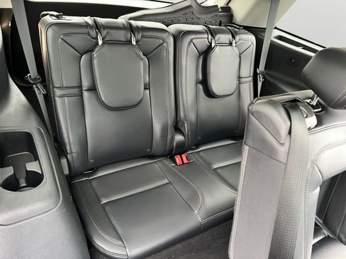 Used 2025 Lincoln Aviator Reserve image 10