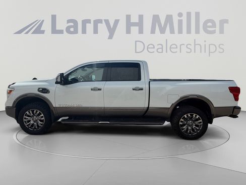 Used 2017 Nissan Titan Platinum Reserve AWD/4WD image 2