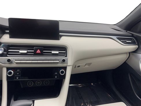 Used 2025 Genesis G70 2.5T image 55