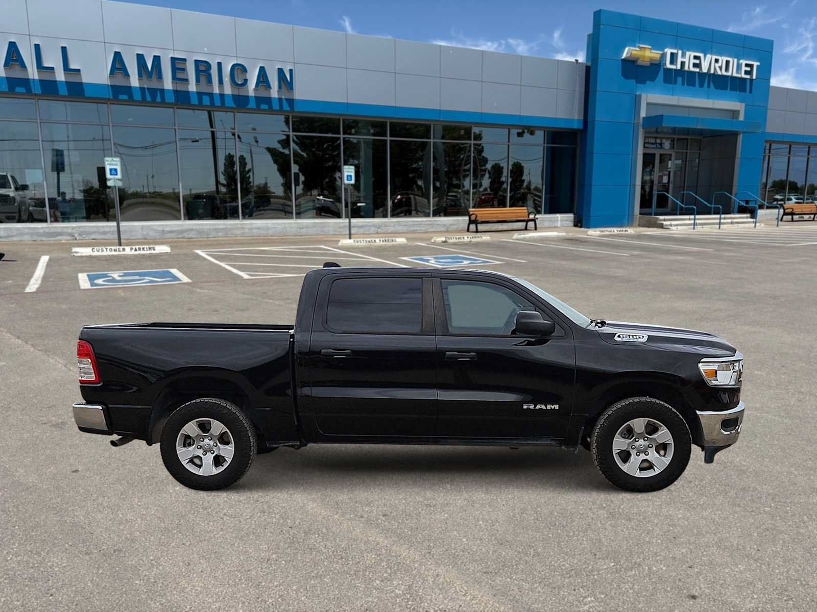 Used 2023 RAM 1500 Lone Star AWD/4WD image 9