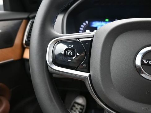 Used 2023 Volvo XC90 B6 Plus w/ Protection Package Premier AWD/4WD image 25
