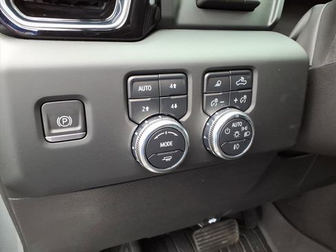 Used 2024 GMC Sierra 1500 Denali w/ Denali Reserve Package image 7