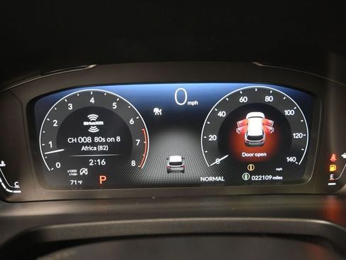 Used 2025 Honda Pilot Elite image 23