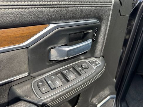 Used 2024 RAM 2500 Laramie AWD/4WD image 28