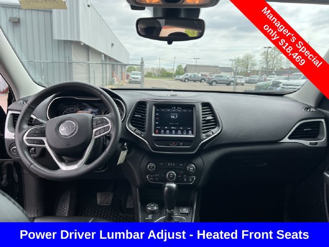 Used 2022 Jeep Cherokee Latitude AWD/4WD image 12
